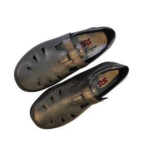 SAS Tri comfort shoes, grayish silver. Size 8.5 W.